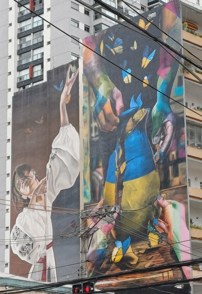 large murals in São Paulo